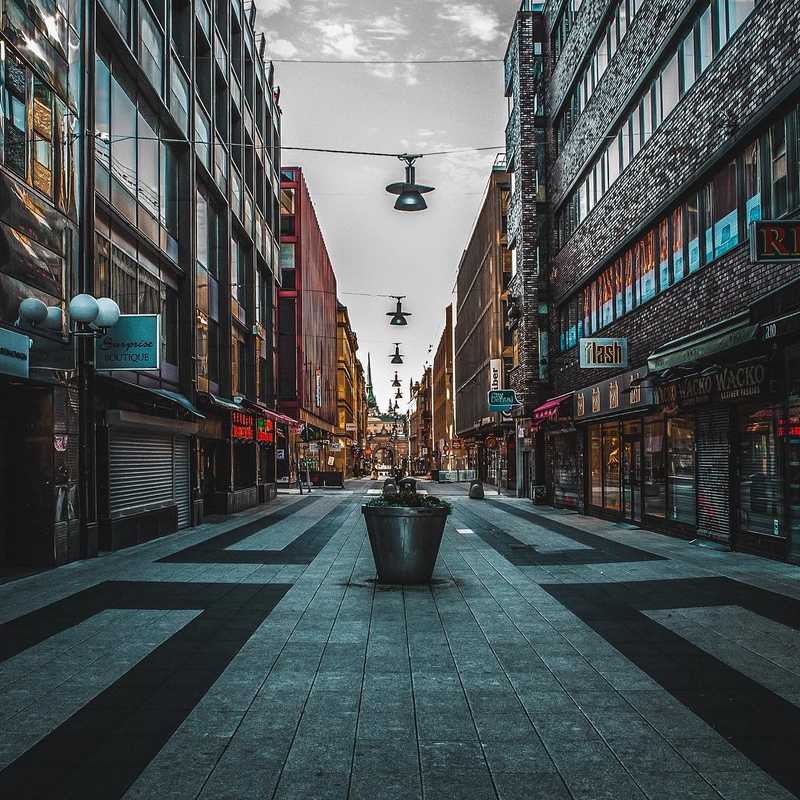 “The power of imagination makes us infinite.”
-John Muir. #stockholm #drottninggatan #sweden #city #urban #nopeople #apocalypse #earlymorning #viktorohlin #aiv #allinvision #photo #town #sthlm